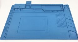 Arbeitmatte /Organizer aus Gummi, fr Slotcars 45x30cm